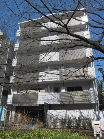 Building appearance. Tile of the balcony handrail is accented