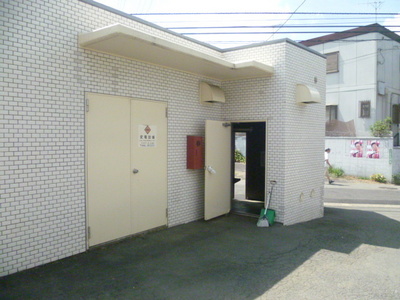 Other common areas. On-site waste storage