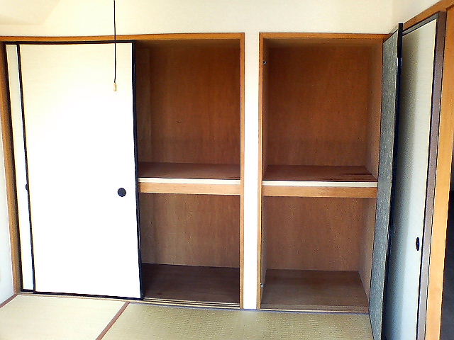 Other room space. Japanese-style room adjacent to the living room. Storage is also rich.