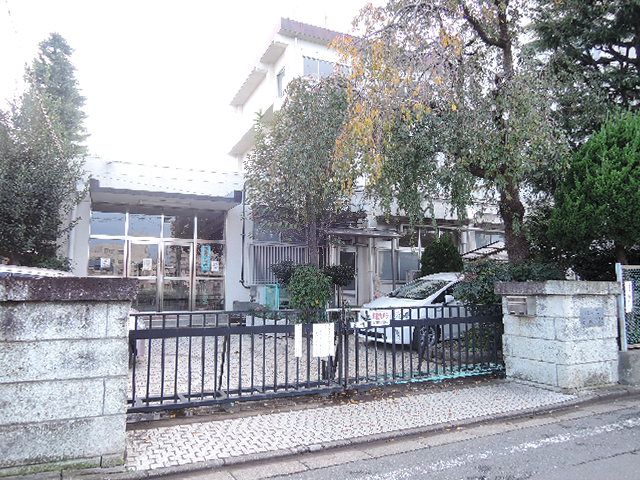 Primary school. 531m to Nerima Izumishin elementary school (elementary school)