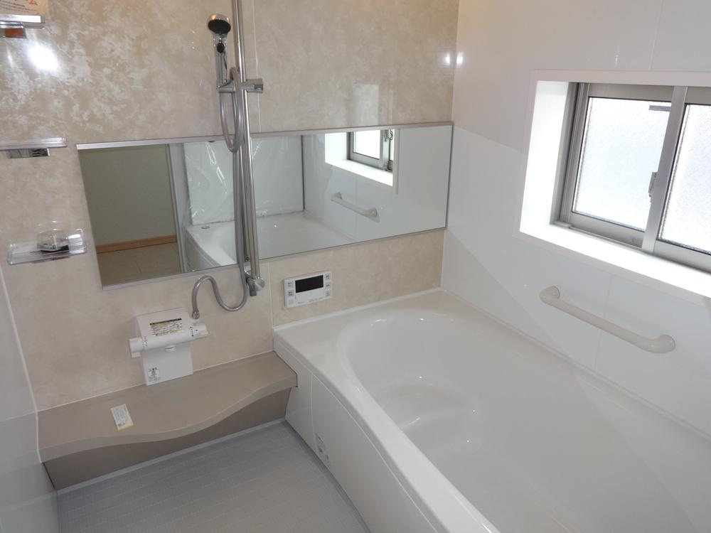 Bathroom. Indoor (12 May 2013) Shooting