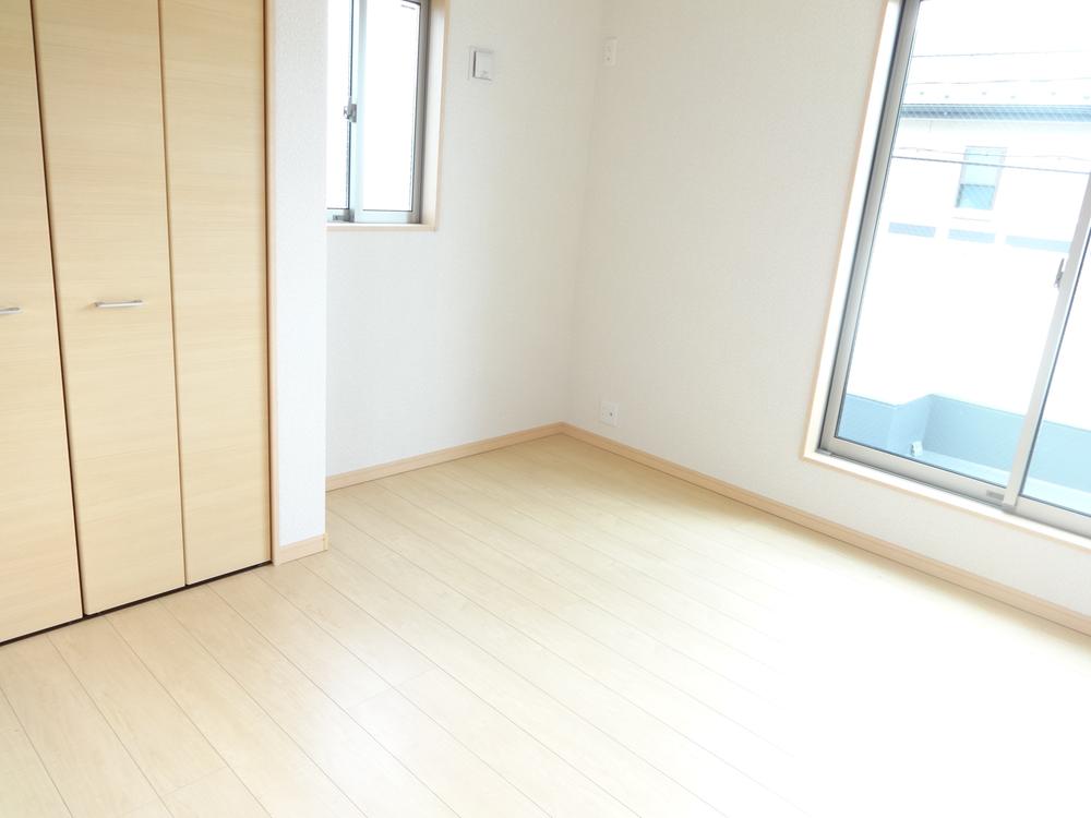 Non-living room. Indoor (12 May 2013) Shooting