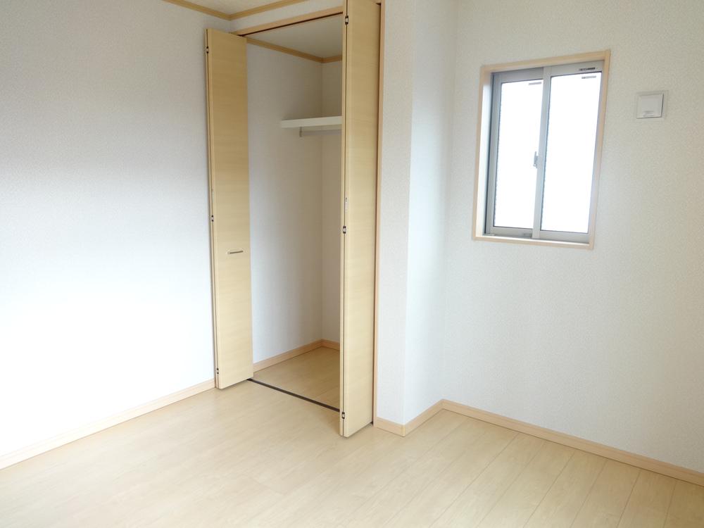 Non-living room. Indoor (12 May 2013) Shooting