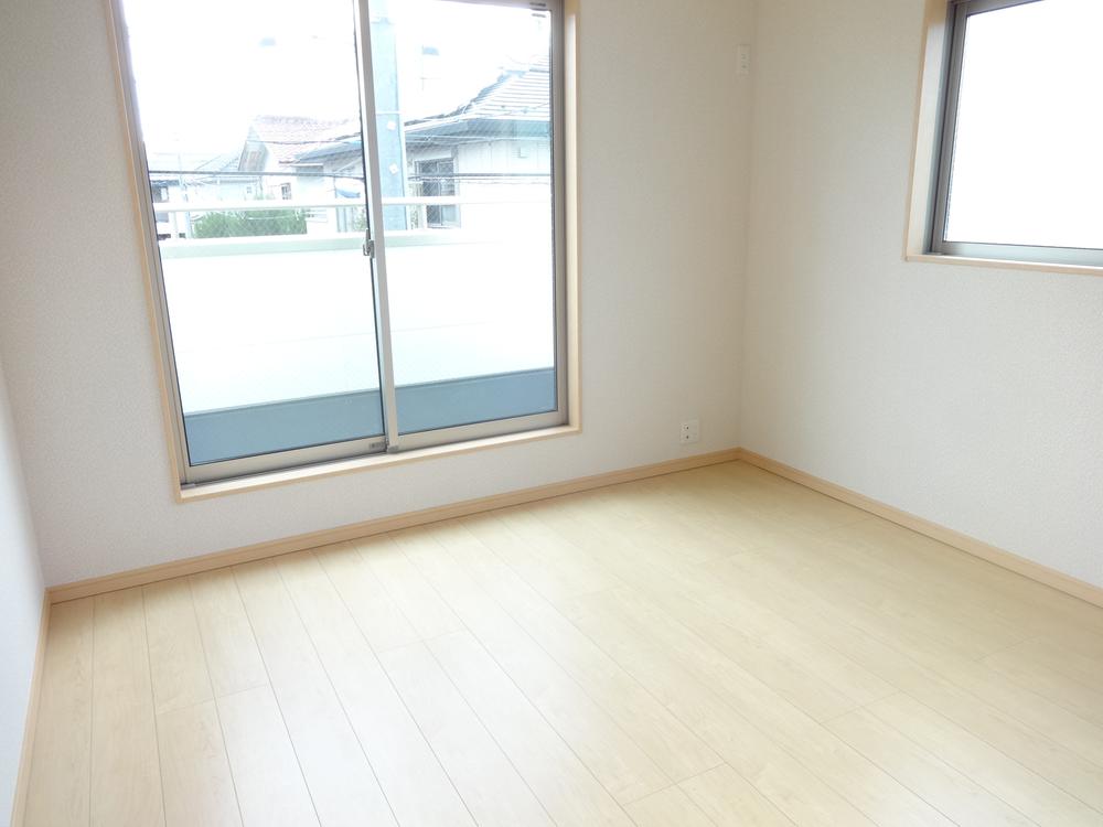 Non-living room. Indoor (12 May 2013) Shooting