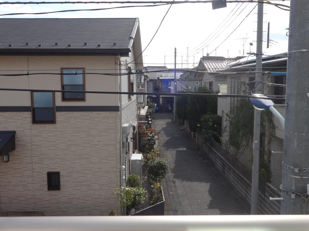 View photos from the dwelling unit. View from the site (December 2013) Shooting