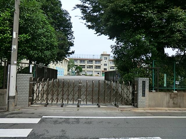 Primary school. 489m to Nerima Tatsukita-cho, Nishi Elementary School