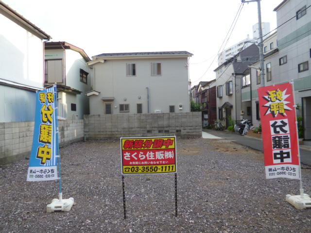 Local photos, including front road. Local (May 2013) Shooting