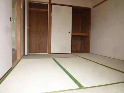 Living and room. Japanese-style room 6 quires