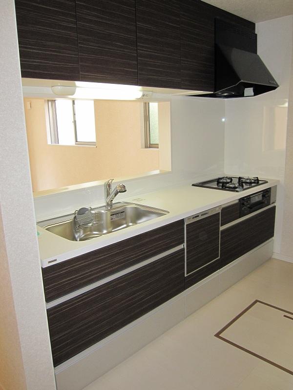 Same specifications photo (kitchen). Same specifications