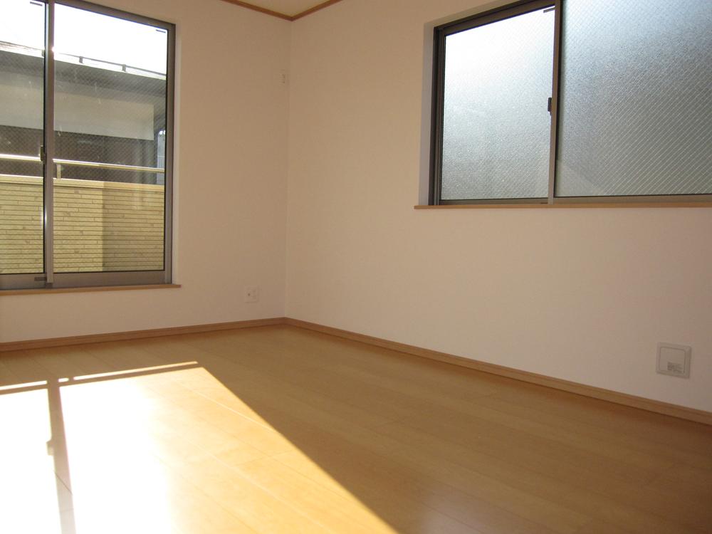 Non-living room. Indoor (11 May 2013) Shooting