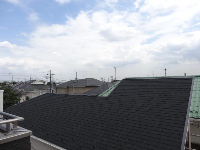 View photos from the dwelling unit. View from the site (August 2013) Shooting