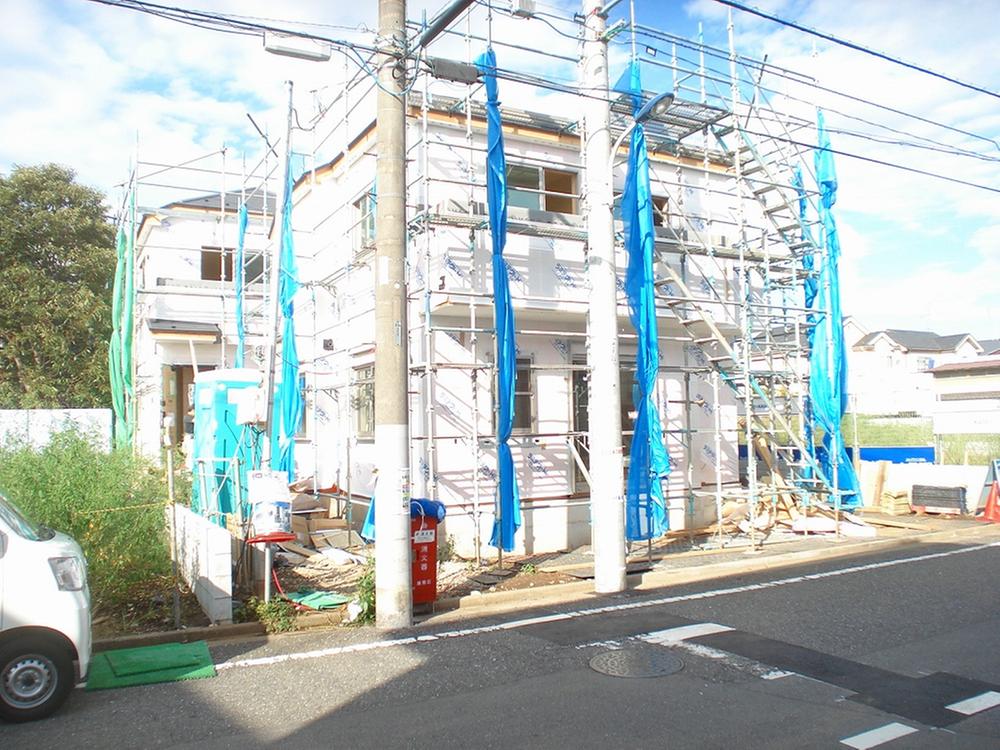 Local appearance photo. Local (10 May 2013) Shooting