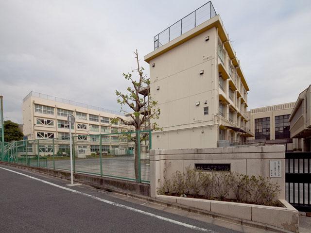 Junior high school. 449m to Nerima Nukui Junior High School