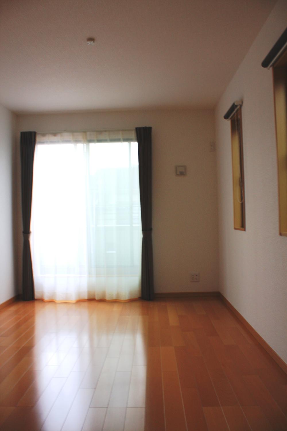 Other introspection. Sunny Western-style. 