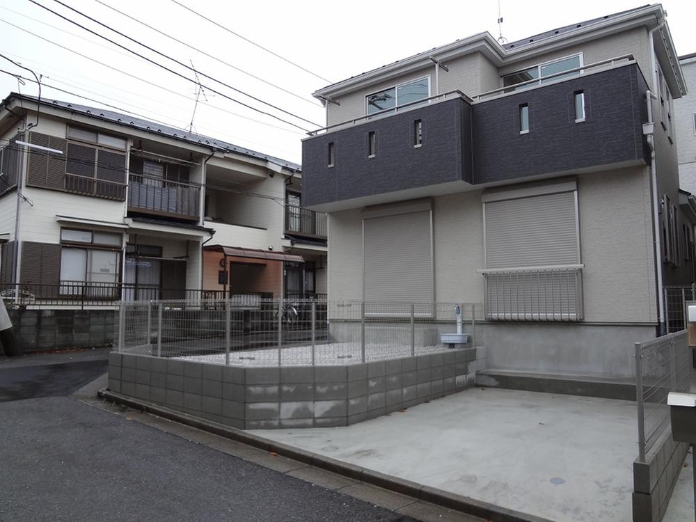 Local appearance photo