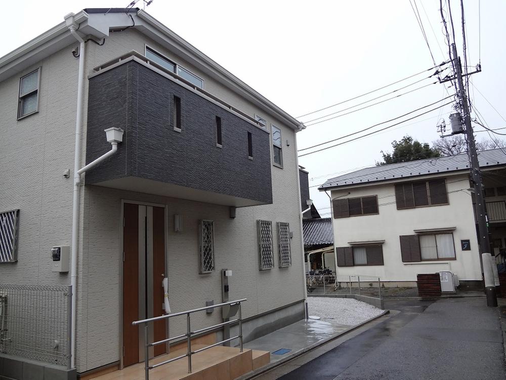 Local appearance photo