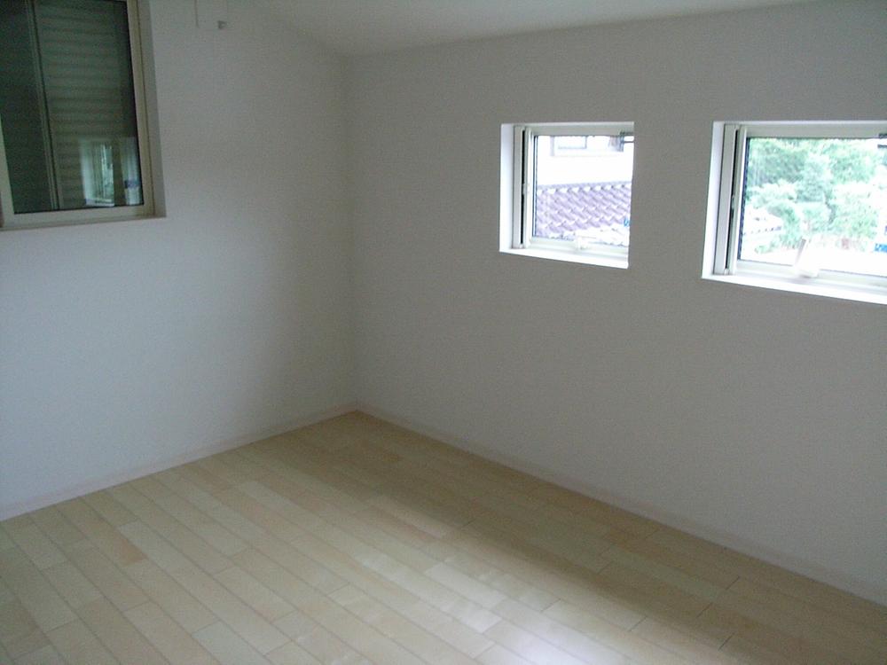 Other introspection. Indoor (September 2013) Shooting