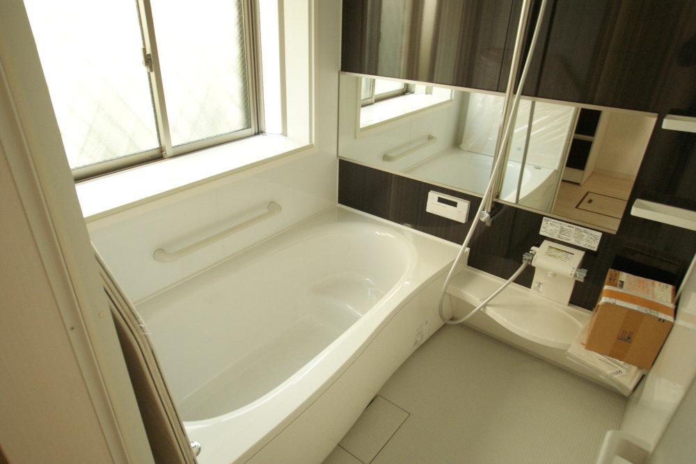 Same specifications photo (bathroom). It will be the construction example of bathroom. It will be equipped with ventilation dryer. 