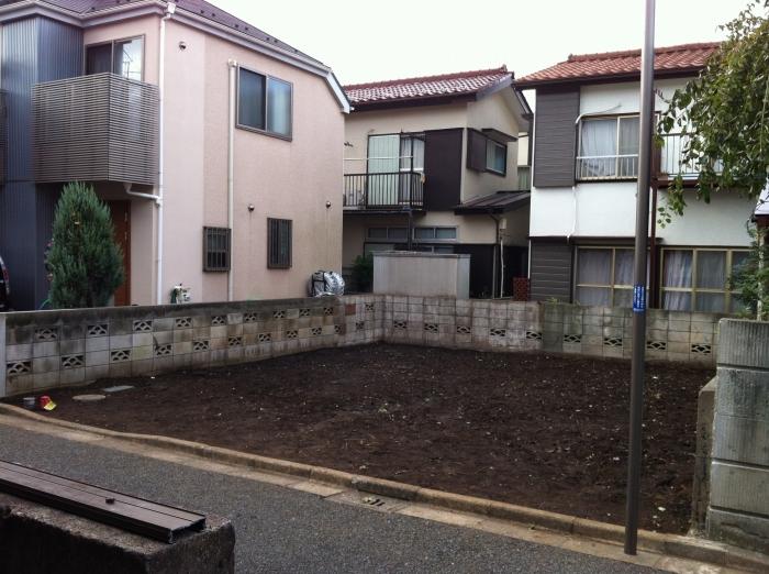 Local appearance photo. Local (10 May 2013) Shooting