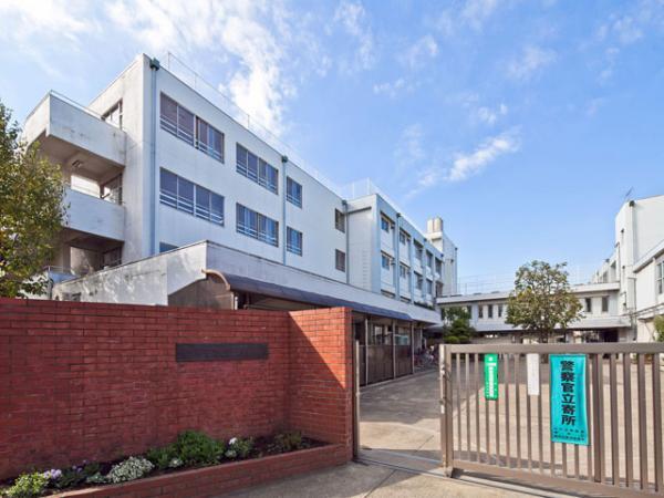 Junior high school. Miharadai 550m until junior high school