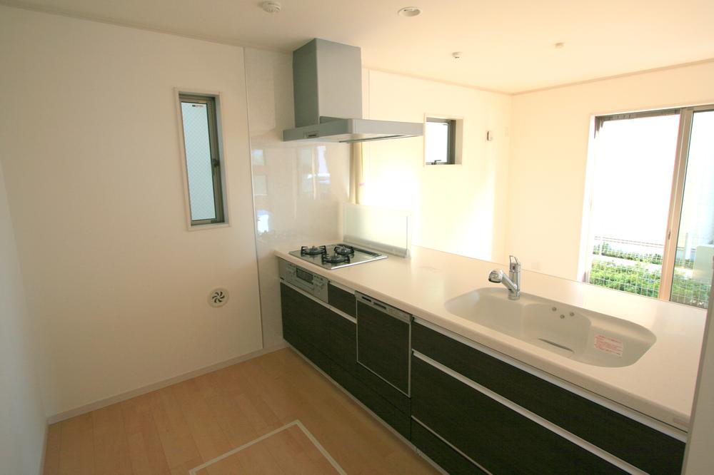 Same specifications photo (kitchen). Same specification kitchen