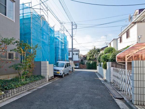 Local photos, including front road. 2013 / 12 / 13 shooting