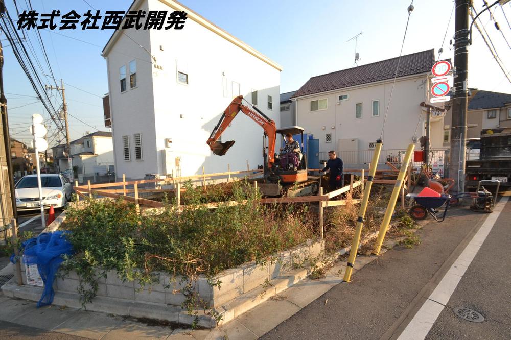 Local appearance photo. Local (12 May 2013) Shooting