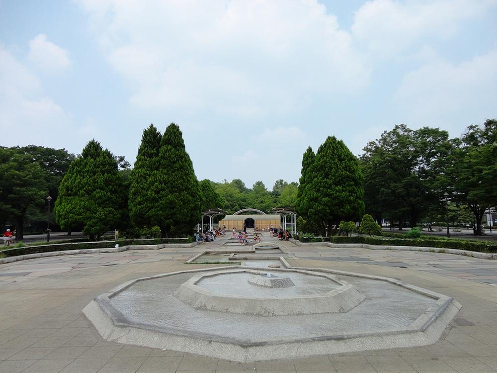 park. 1280m to Hikarigaoka park