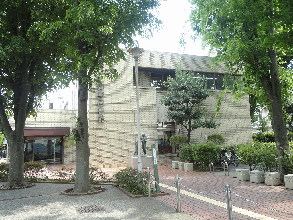 library. 242m to Nerima Tatsuseki the town library (library)