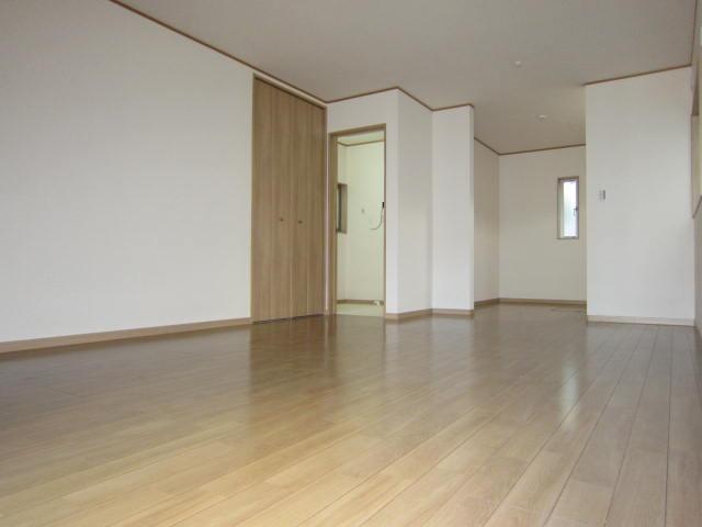 Living. 1 Building ・ Indoor (10 May 2013) Shooting