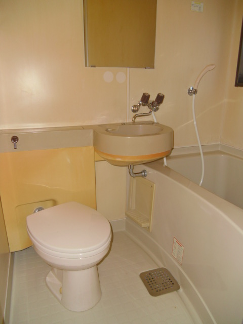 Bath. unit bus