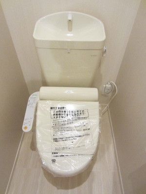 Toilet.  ◆ Toilet (warm water cleaning toilet seat) ◆