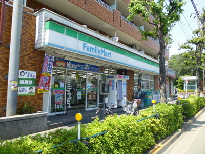 Convenience store. FamilyMart new Sakuradai store up (convenience store) 460m