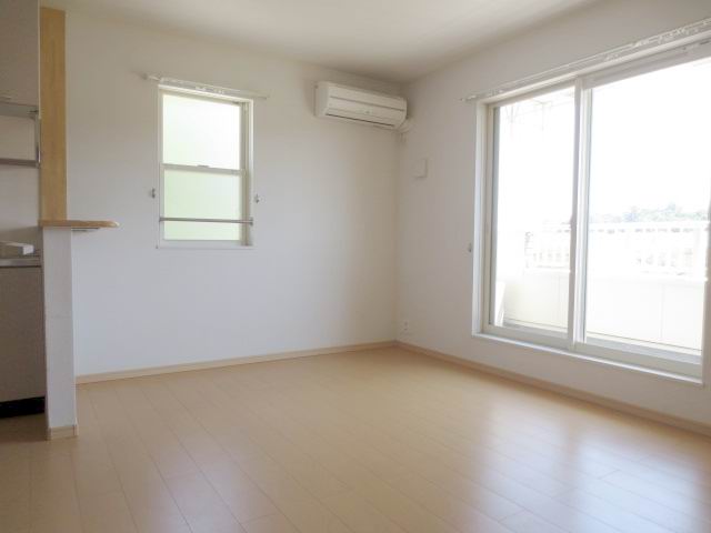 Living and room
