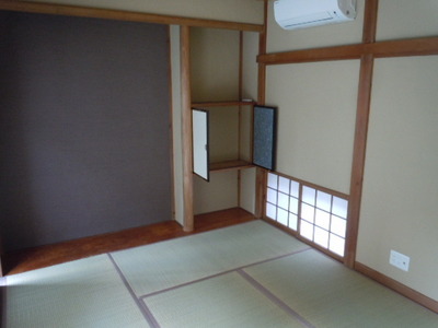 Living and room. Japanese-style room 6.8 quires