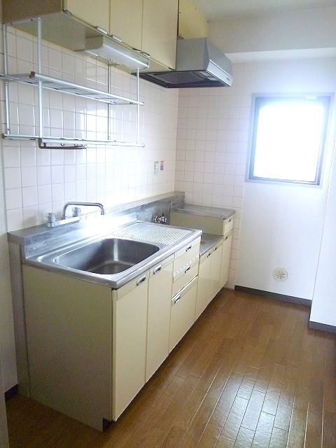 Kitchen. Gas stove installation Allowed