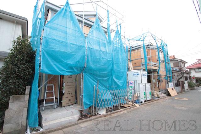 Local appearance photo. Local (12 May 2013) Shooting