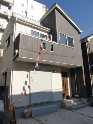 Local appearance photo. It is marked with Sky balcony in the south road, The sense of openness is a special. (3 pm shooting)