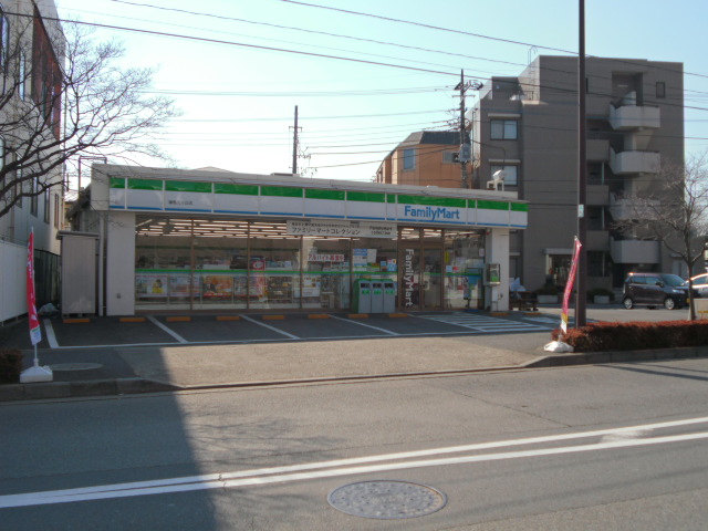 Convenience store. FamilyMart Nerima light months hill store up (convenience store) 191m