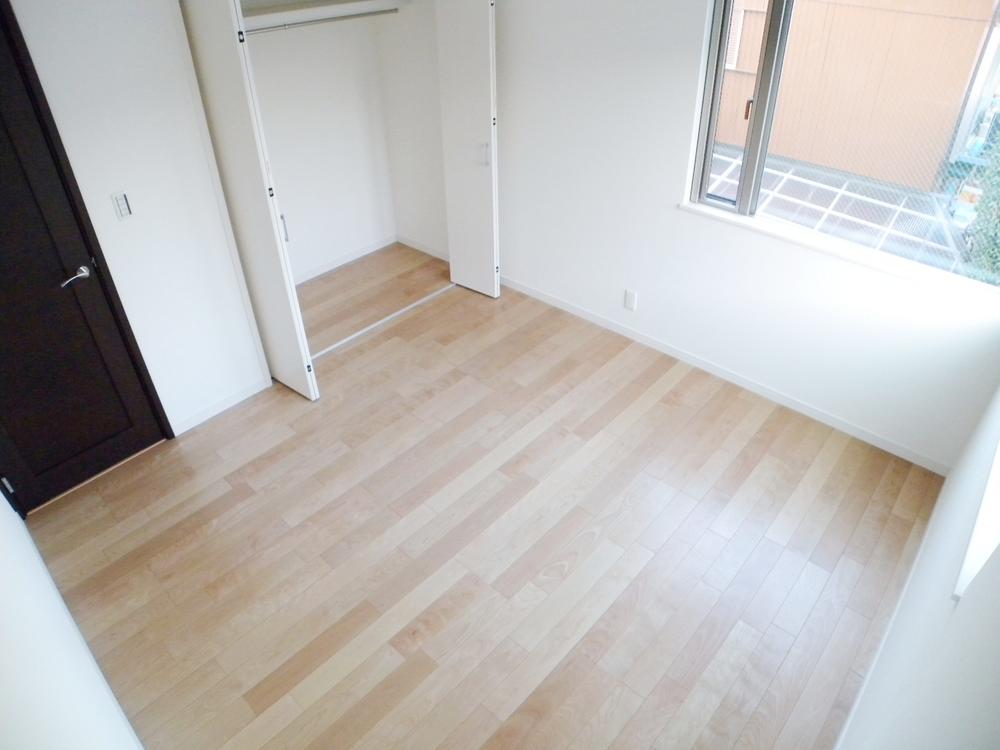 Other introspection. Western style room