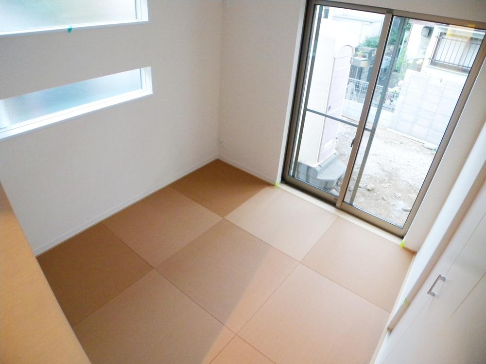 Other introspection. Japanese style room