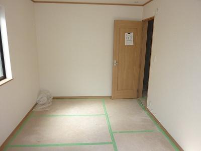 Non-living room. Building 2