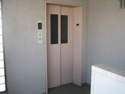 Other common areas. Elevator