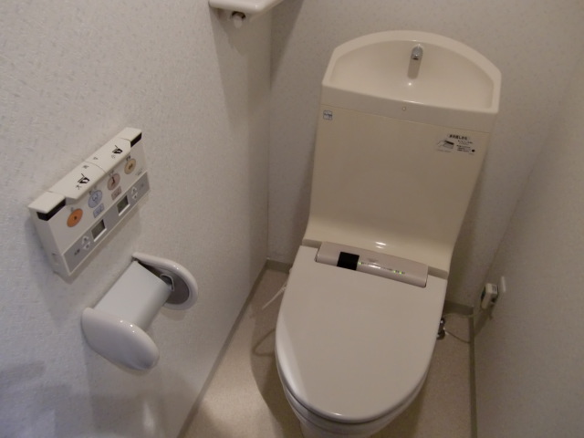 Toilet