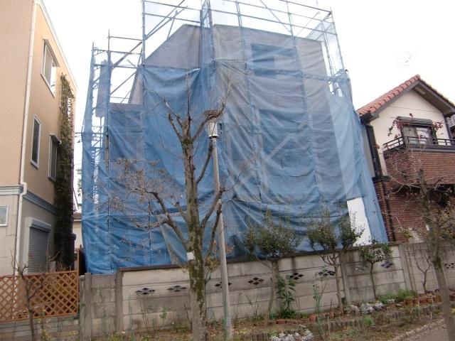 Local appearance photo. Since the west side of our property has become a large park spaces of adjacent land, There is a day and a feeling of opening.