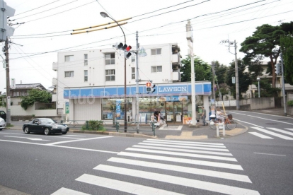 Convenience store. Lawson Shakujiidai 4-chome up (convenience store) 345m