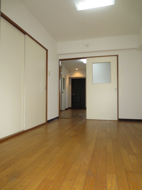 Living and room