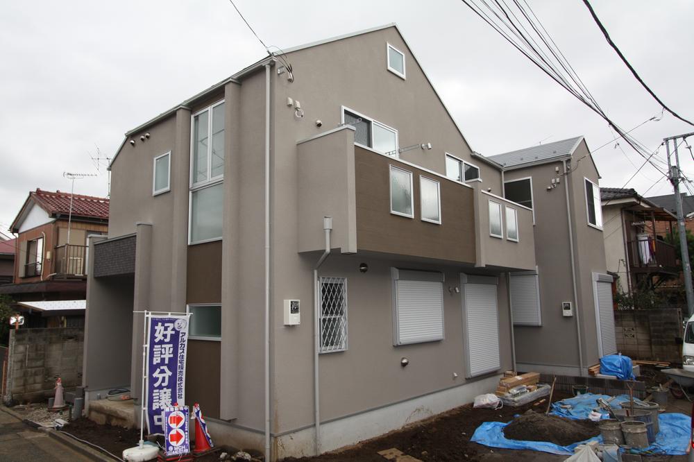 Local appearance photo. Local (10 May 2013) Shooting