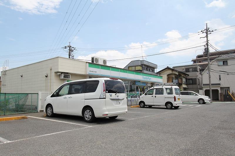 Convenience store. 270m to FamilyMart