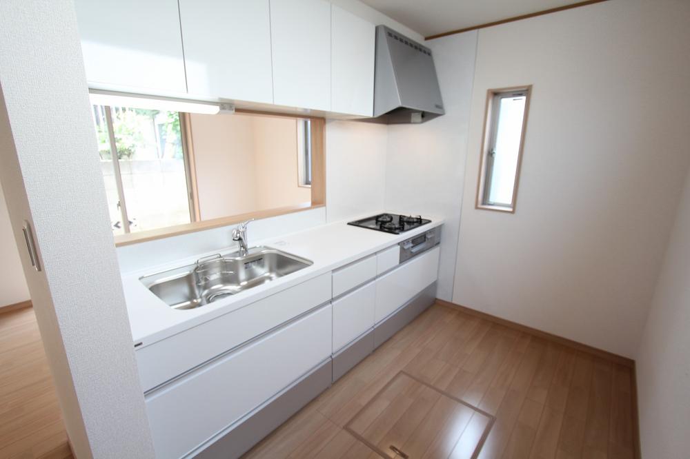 Kitchen. Indoor (July 14, 2013) Shooting